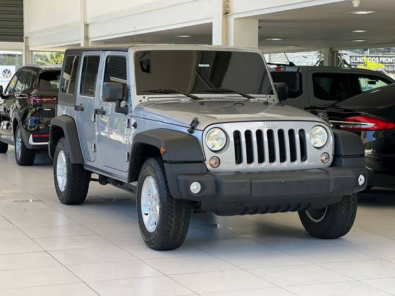 JEEP WRANGLER 3.6 UNLIMITED SPORT 4X4 V6 GASOLINA 4P AUTOMÁTICO JEEP WRANGLER 3.6 UNLIMITED SPORT 4X4 V6 GASOLINA 4P AUTOMÁTICO